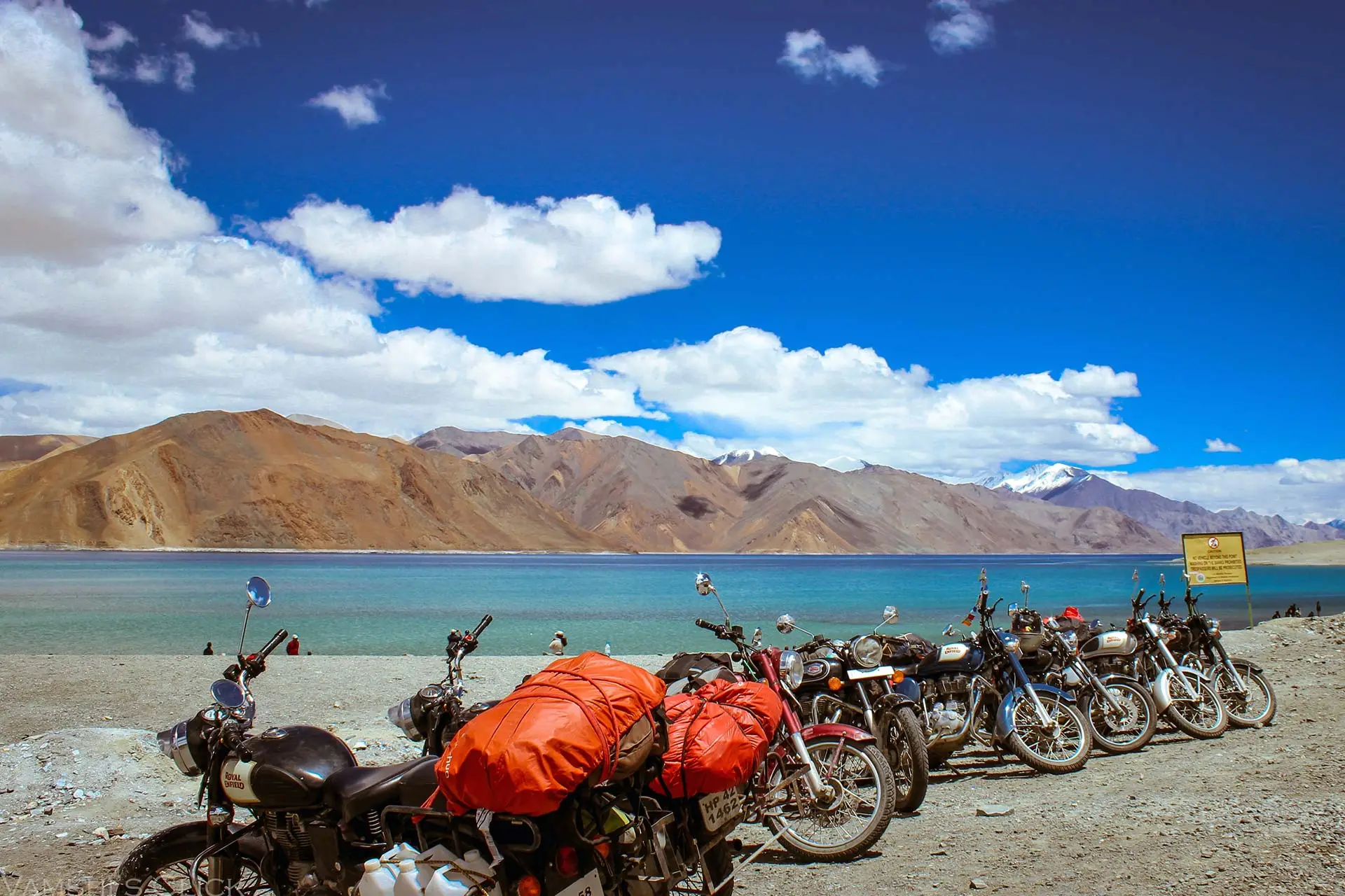 Leh-Ladakh 7 Nights And 8 Days Tour - DazonnTravels