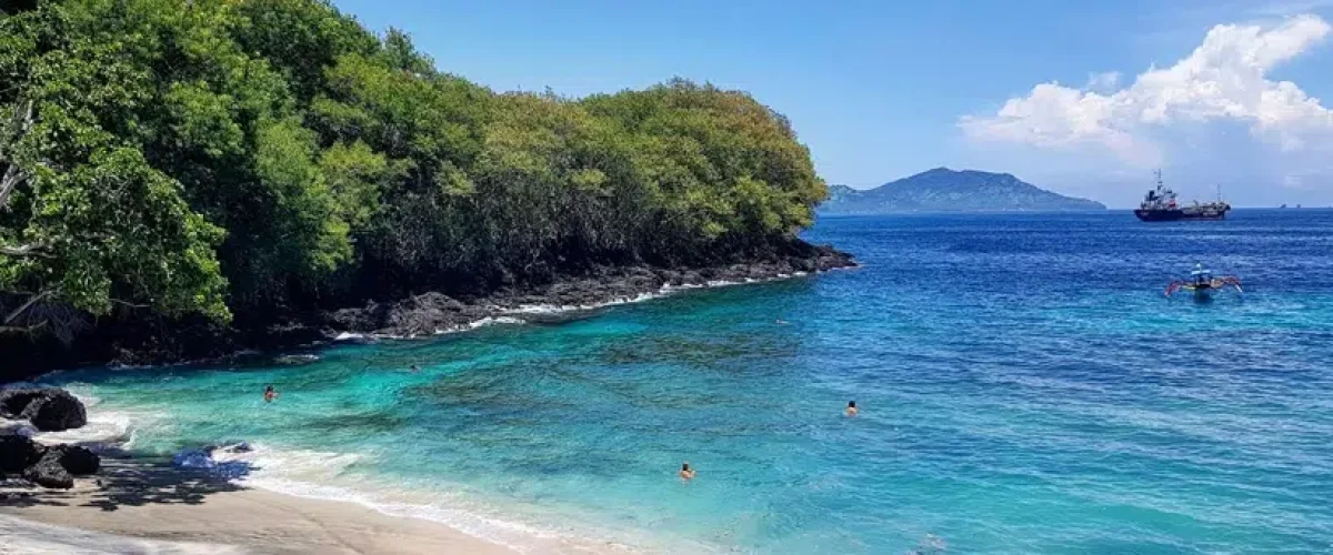 Blue-Lagoon-Beach-in-Bali